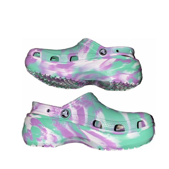 Platform Crocs - Picture 3 of 4